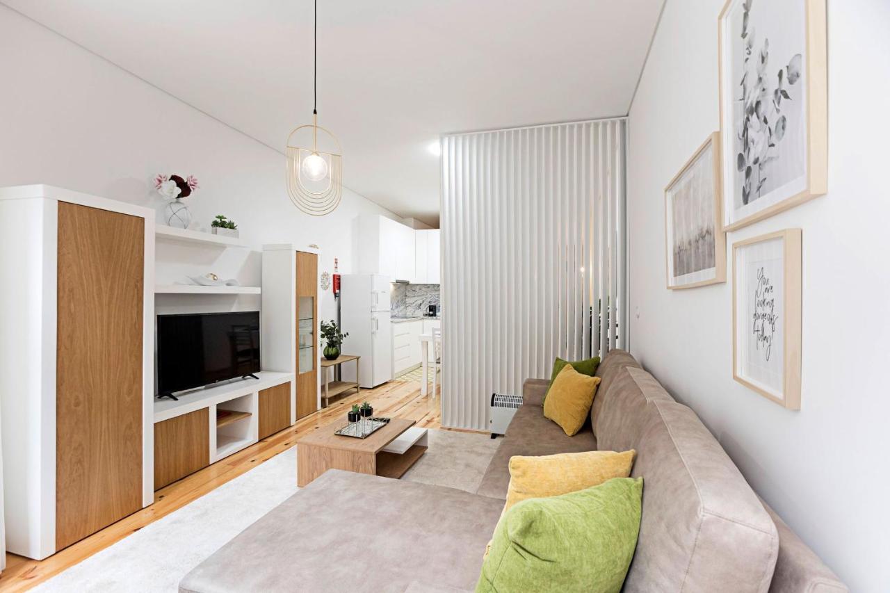 Loios 1Br Flat Downtown By Lovelystay Porto Luaran gambar