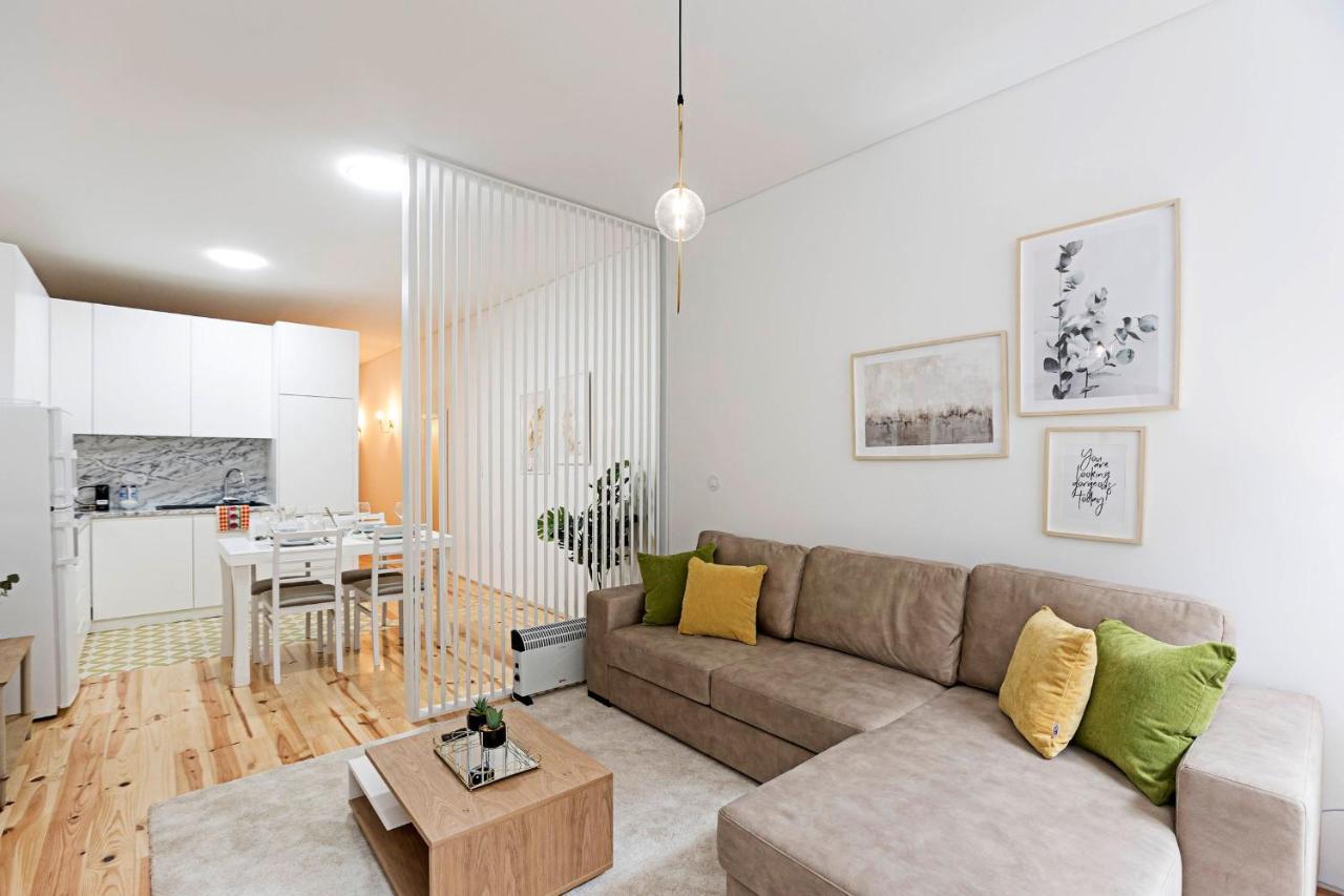 Loios 1Br Flat Downtown By Lovelystay Porto Luaran gambar