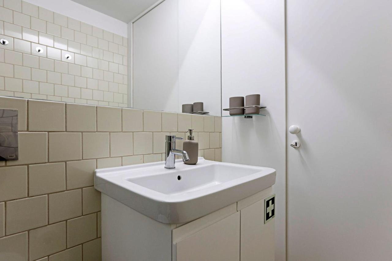 Loios 1Br Flat Downtown By Lovelystay Porto Luaran gambar