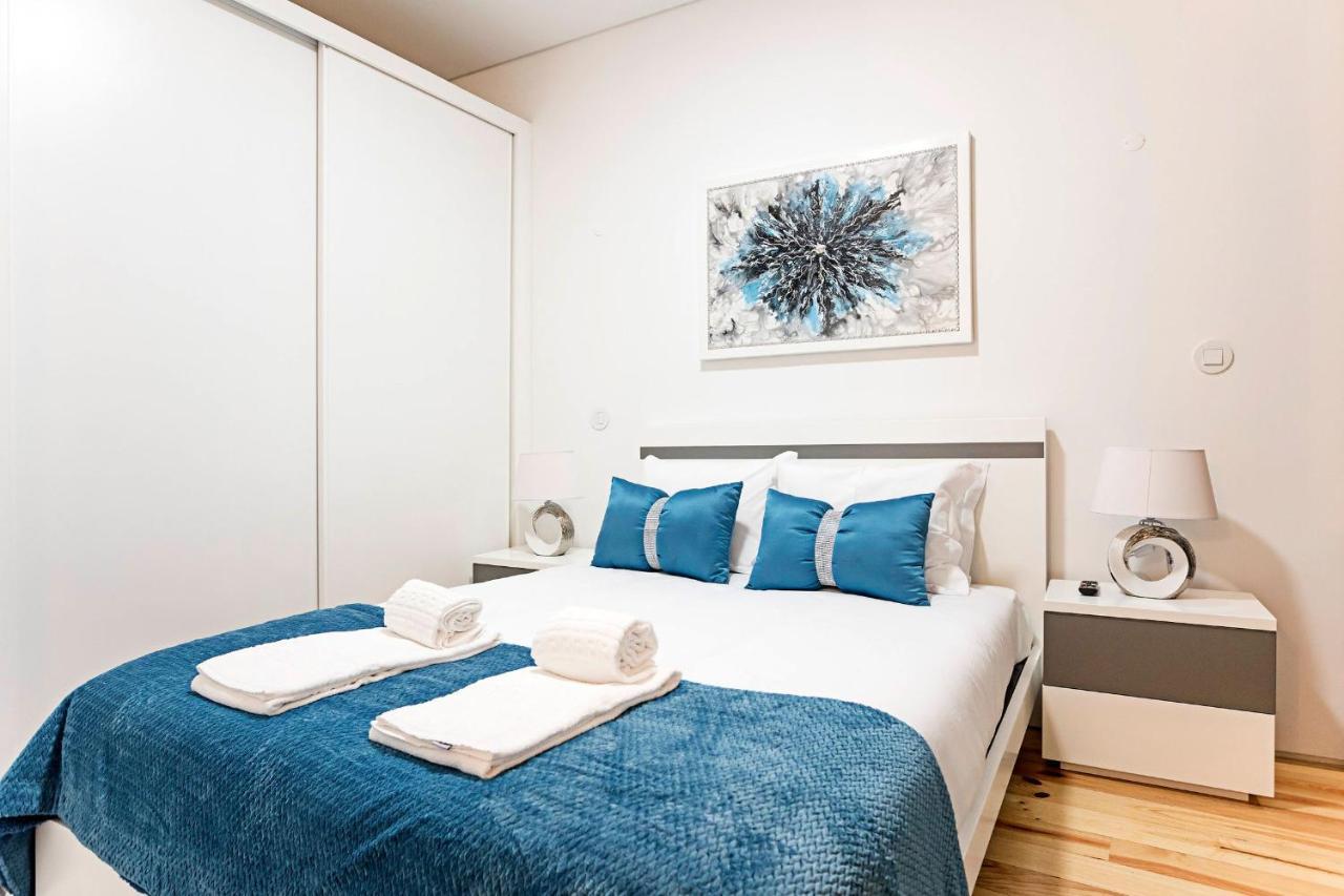 Loios 1Br Flat Downtown By Lovelystay Porto Luaran gambar