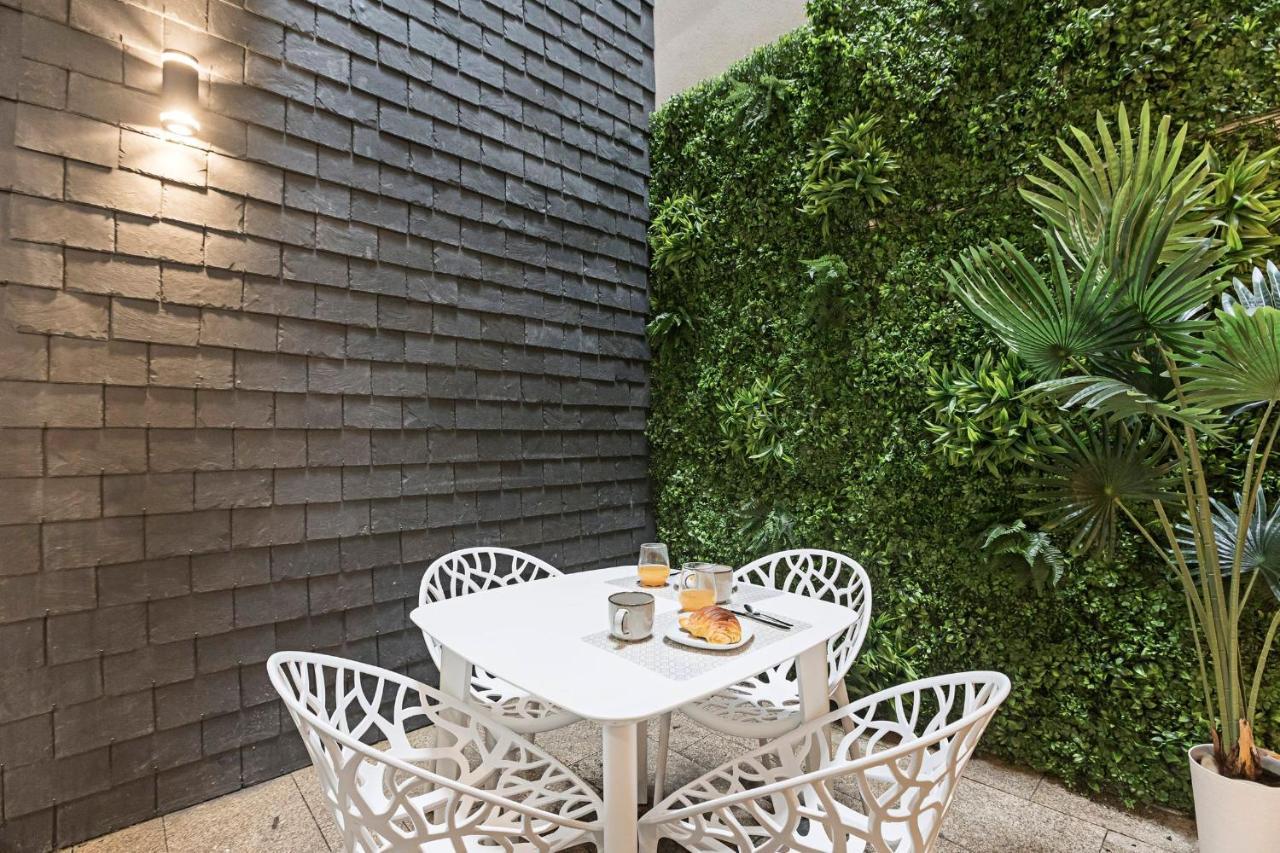 Loios 1Br Flat Downtown By Lovelystay Porto Luaran gambar