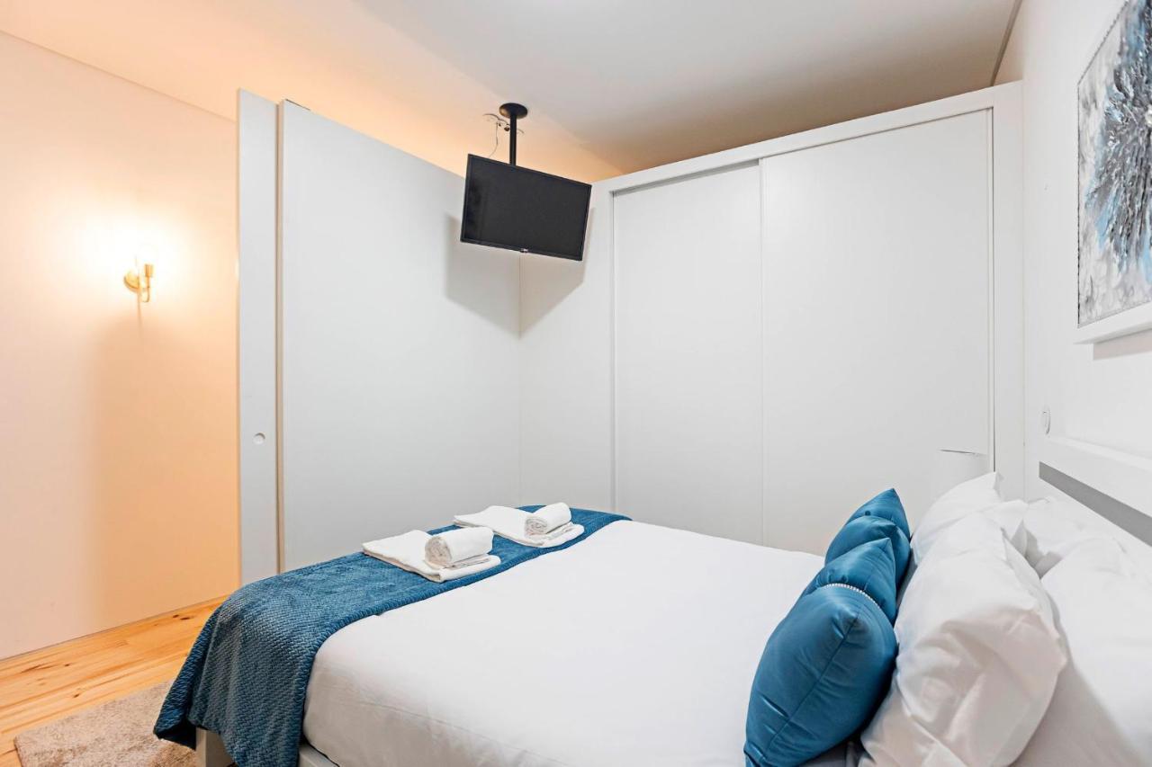 Loios 1Br Flat Downtown By Lovelystay Porto Luaran gambar