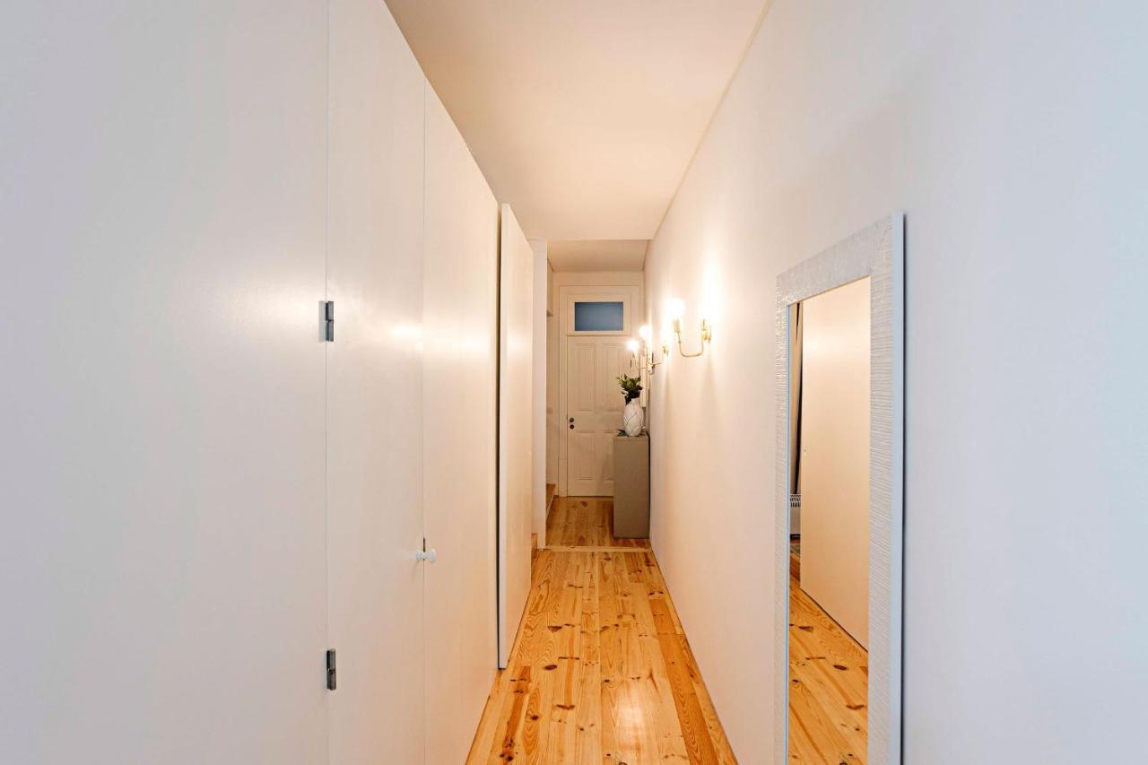 Loios 1Br Flat Downtown By Lovelystay Porto Luaran gambar