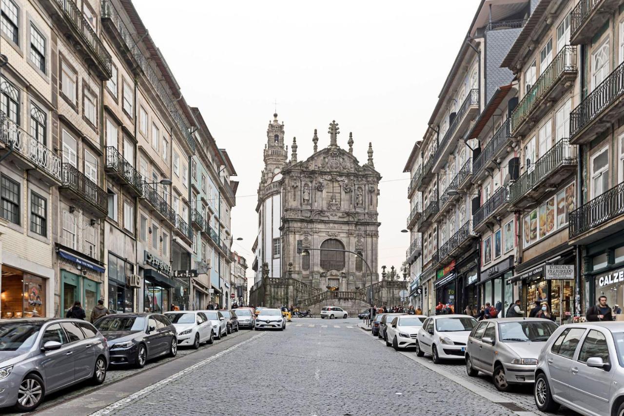Loios 1Br Flat Downtown By Lovelystay Porto Luaran gambar