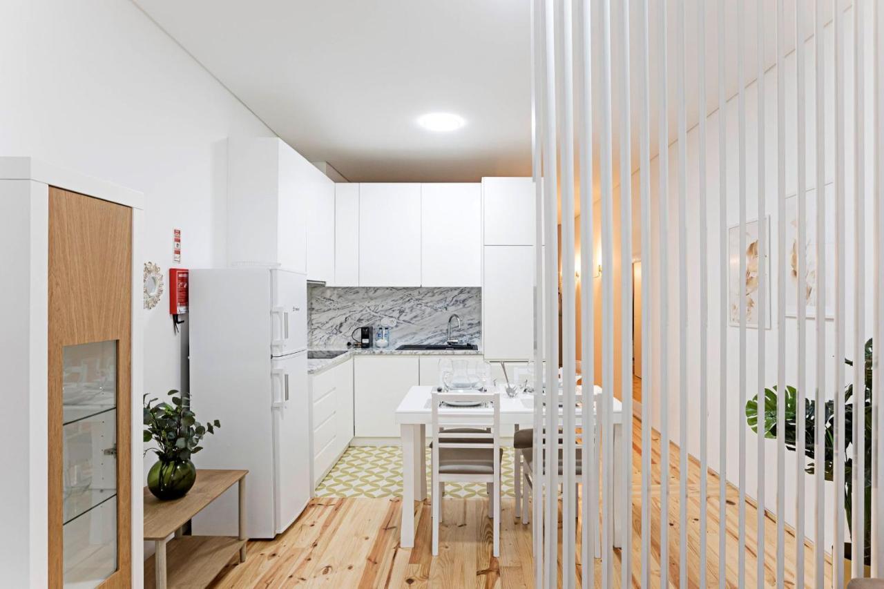 Loios 1Br Flat Downtown By Lovelystay Porto Luaran gambar