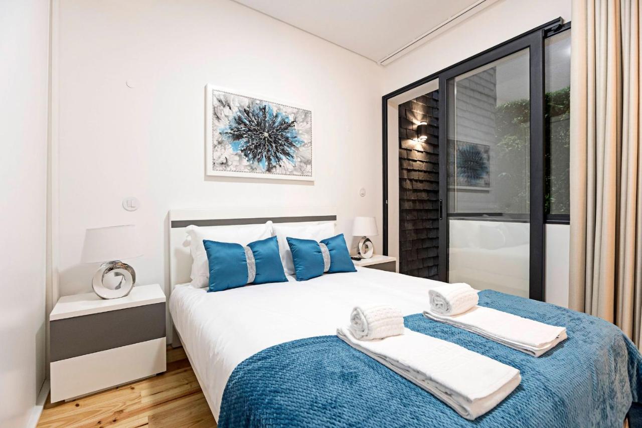 Loios 1Br Flat Downtown By Lovelystay Porto Luaran gambar